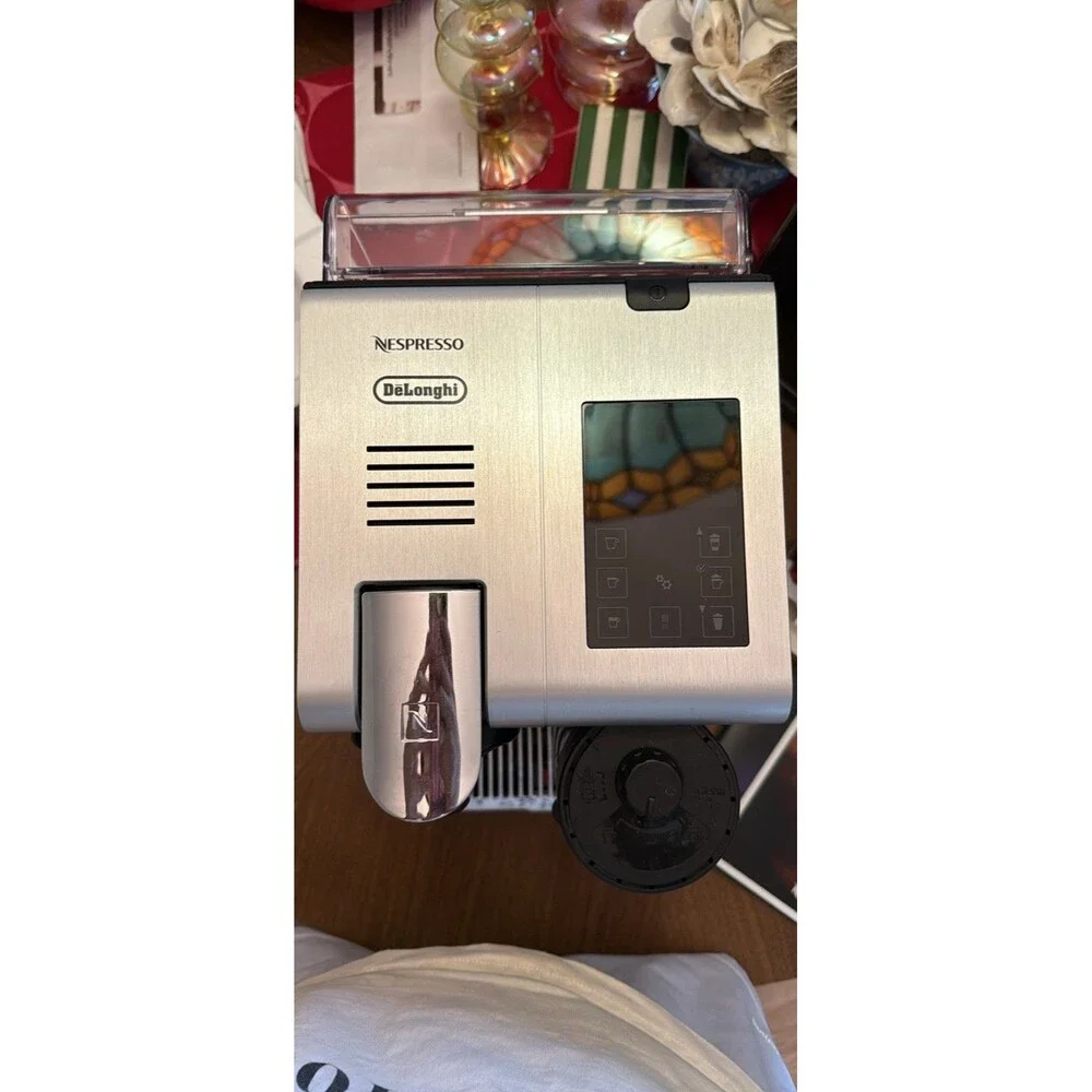 Delonghi EN750MB Nespresso Lattissima Pro Machine - Italy New In Box Retail $649